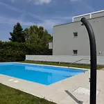 The Queen - With Pool Peschiera del Garda