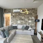The Queen - With Pool Apartment *