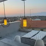 The Queen - With Pool Apartment *