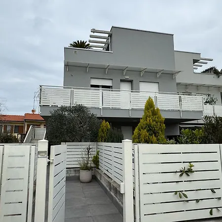 The Queen - Big Terrace And Pool *