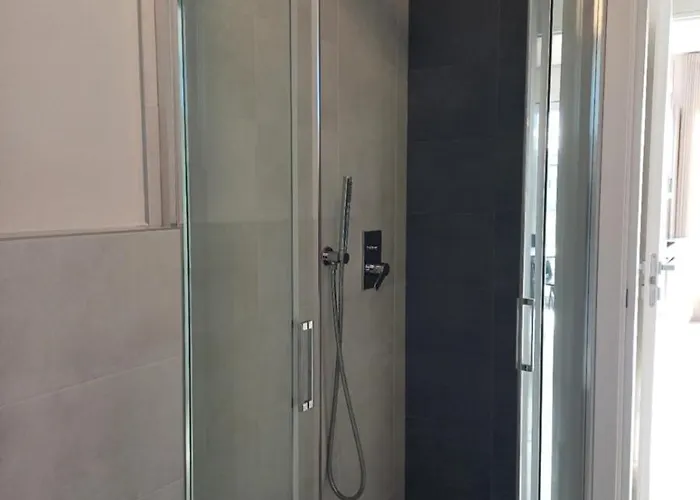 The Queen - Big Terrace And Pool *