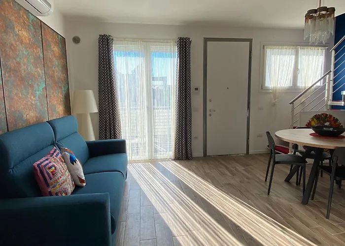 The Queen - Big Terrace And Pool Peschiera del Garda