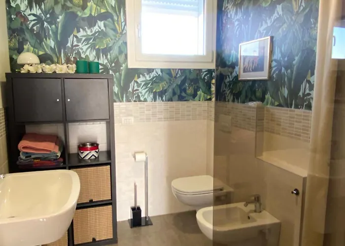 Lägenhet The Queen - Big Terrace And Pool Peschiera del Garda