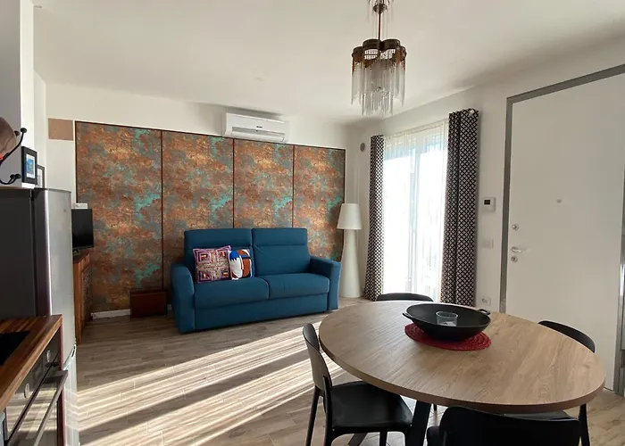 The Queen - Big Terrace And Pool *