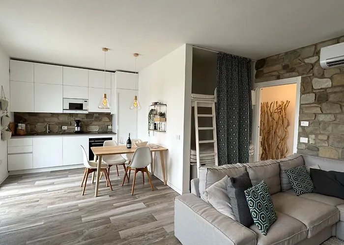 The Queen - Big Terrace And Pool Lägenhet *