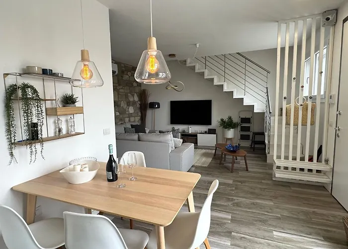 The Queen - Big Terrace And Pool Lägenhet *