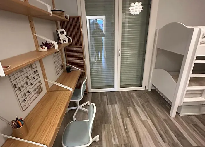 Lägenhet The Queen - Big Terrace And Pool Peschiera del Garda