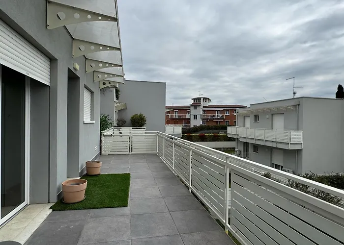 The Queen - Big Terrace And Pool * Peschiera del Garda