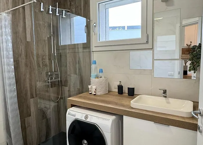 The Queen - Big Terrace And Pool Lägenhet Peschiera del Garda