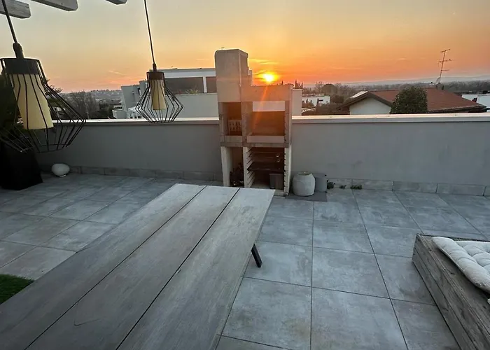 Lägenhet The Queen - Big Terrace And Pool