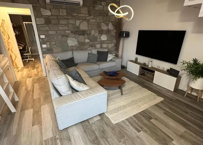 The Queen - Big Terrace And Pool Lägenhet Peschiera del Garda